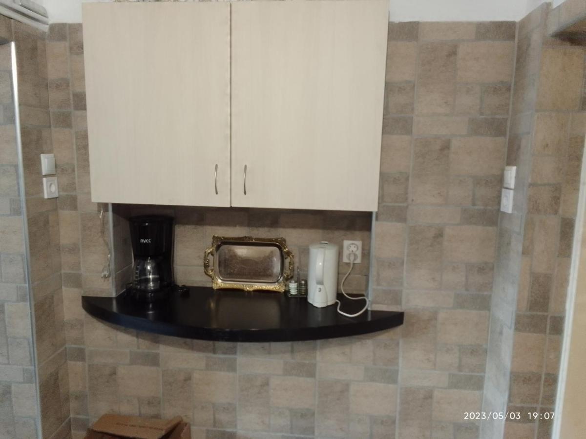 Antonia Family House Near Airport Apartment Pórto Ráfti Екстериор снимка