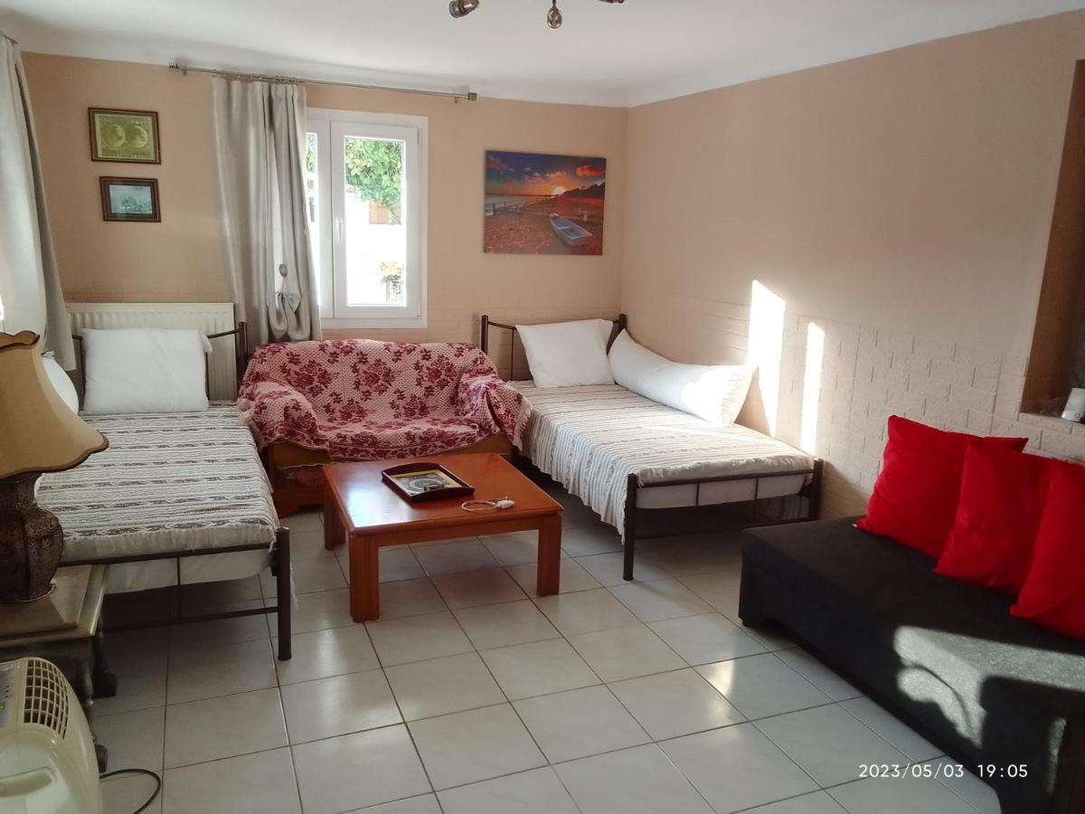 Antonia Family House Near Airport Apartment Pórto Ráfti Екстериор снимка